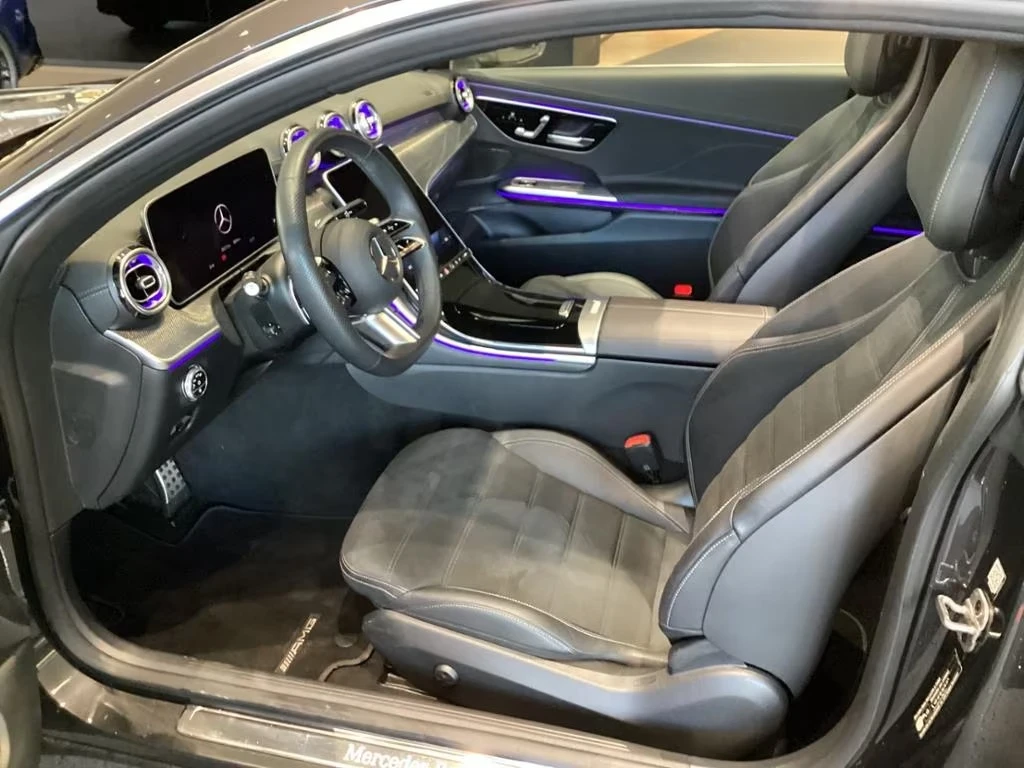 Mercedes-Benz CLE 220 d / Coupé / AMG / CAMERA / KEYLESS / PANO, снимка 12 - Автомобили и джипове - 54763012