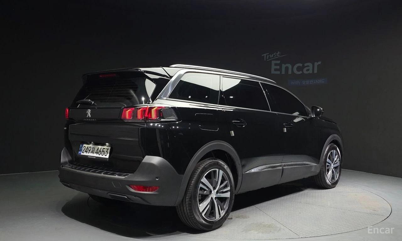 Peugeot 5008 2 GEN* 1.2 PURE TECH ALLURE, снимка 2 - Автомобили и джипове - 54929895