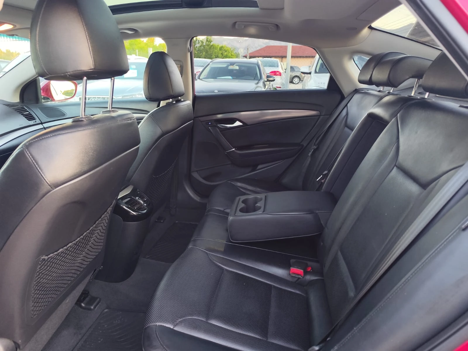 Hyundai I40 1.7 дизел Автомат , снимка 15 - Автомобили и джипове - 54944562