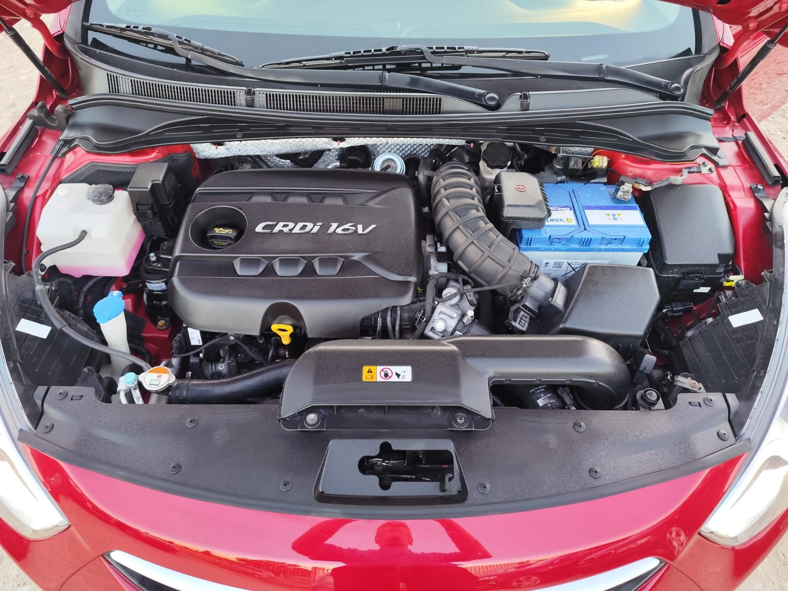 Hyundai I40 1.7 дизел Автомат , снимка 17 - Автомобили и джипове - 54944562