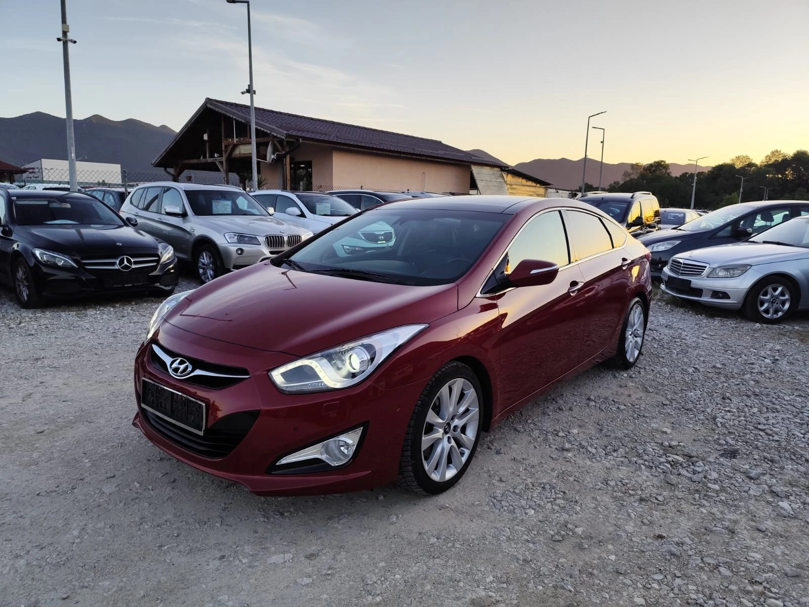 Hyundai I40 1.7 дизел Автомат 