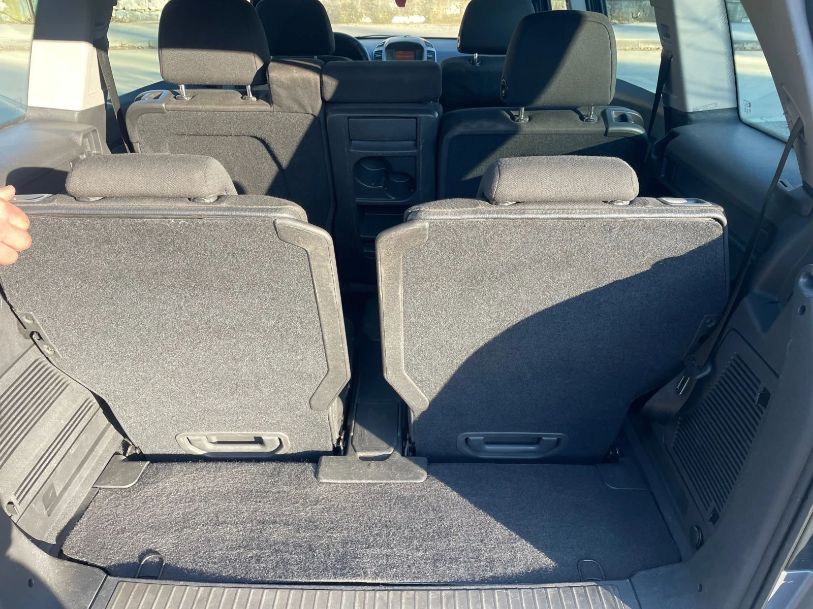 Opel Zafira, снимка 12 - Автомобили и джипове - 55236225