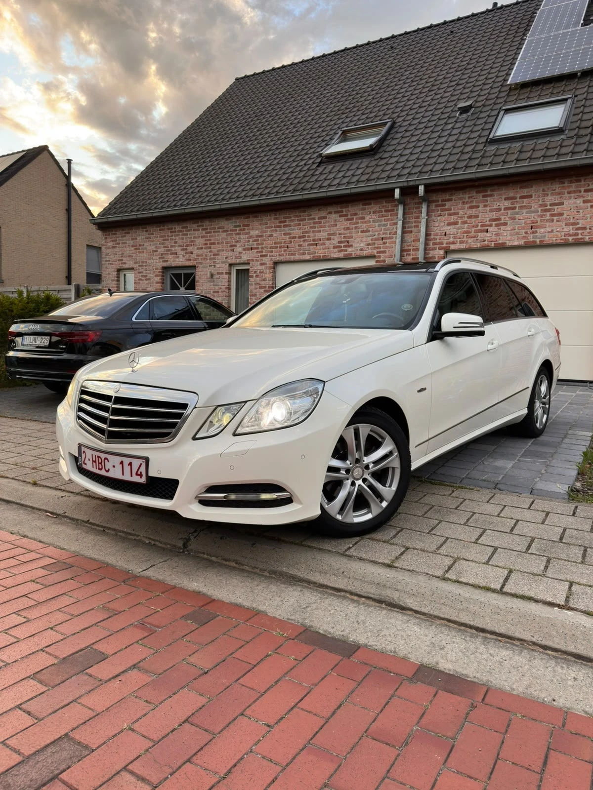 Mercedes-Benz E 200 Нов внос от Белгия Уникален!!