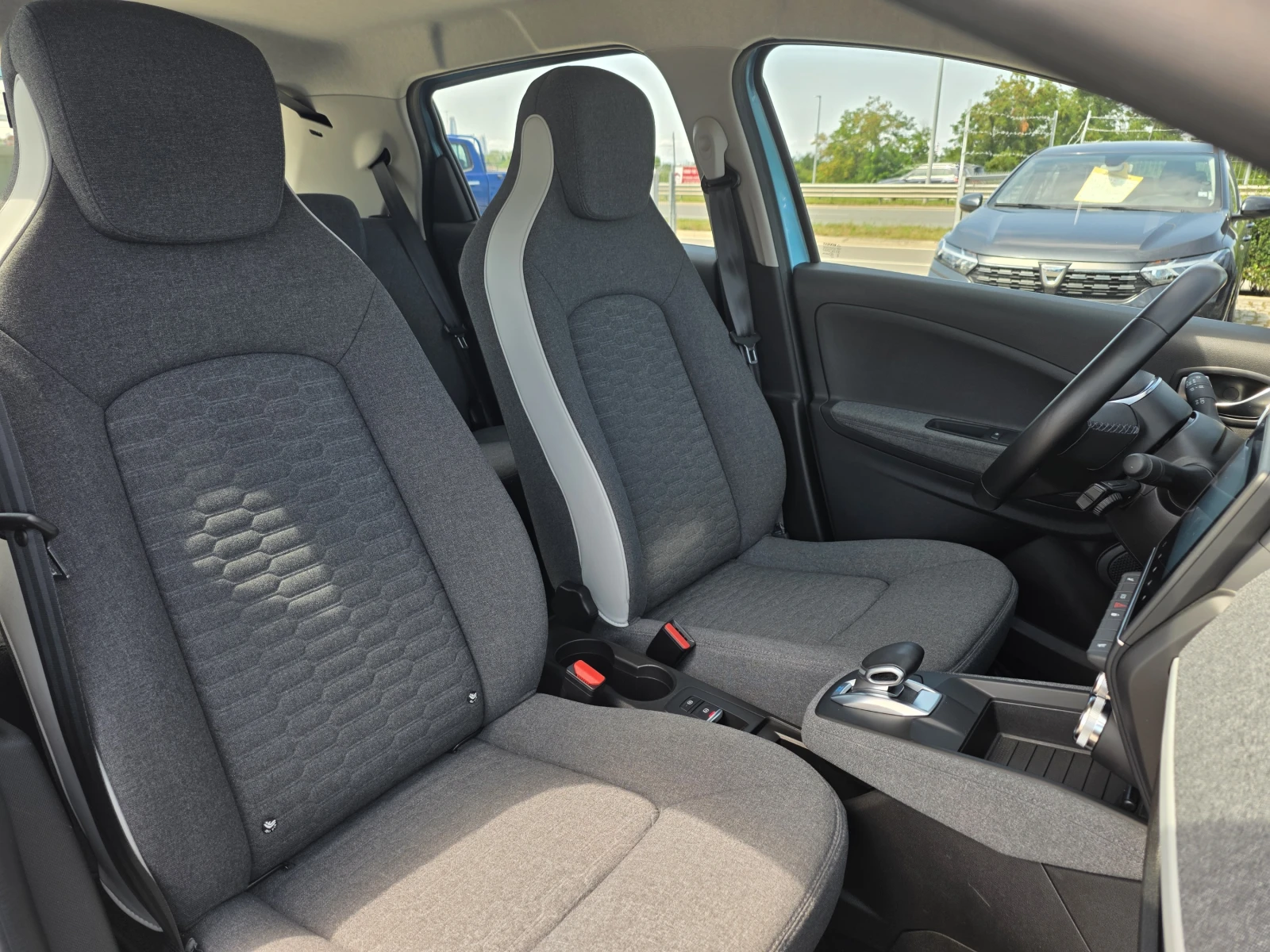Renault Zoe 52Kwh/108к.с./Evolution, снимка 12 - Автомобили и джипове - 55536889