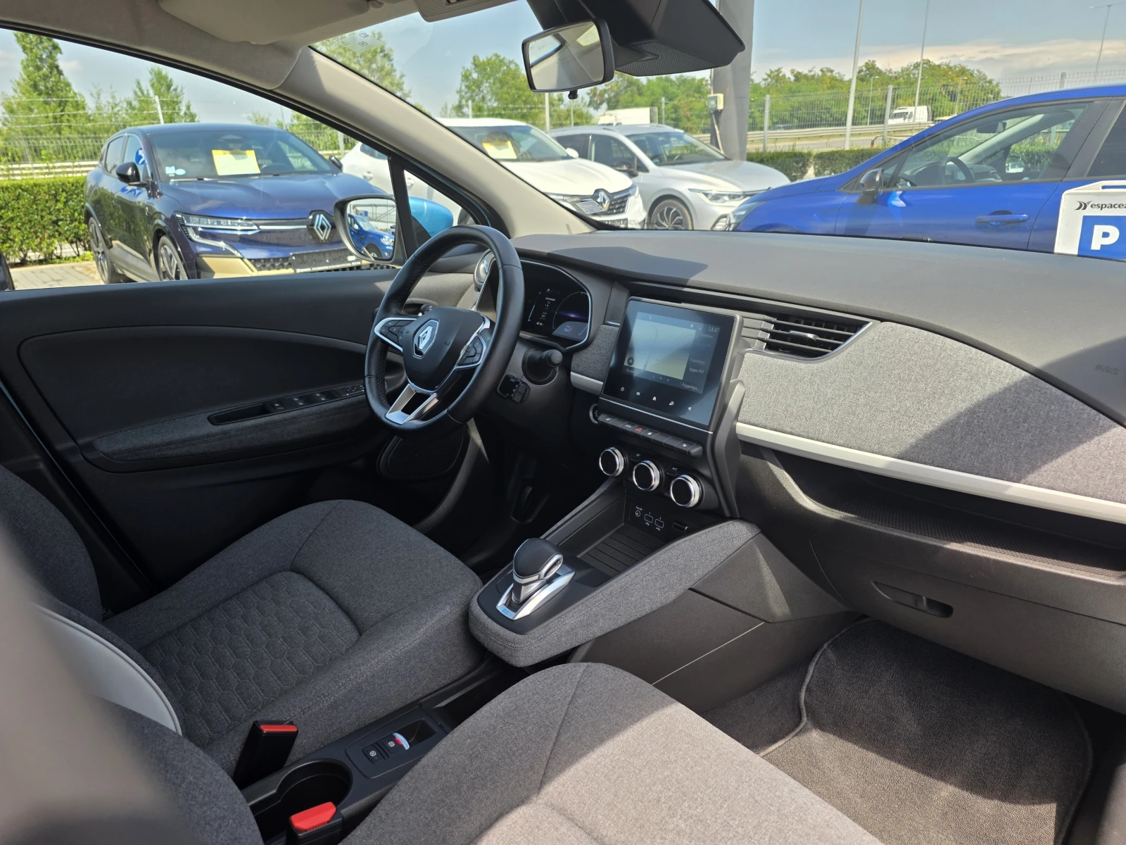 Renault Zoe 52Kwh/108к.с./Evolution, снимка 13 - Автомобили и джипове - 55536889