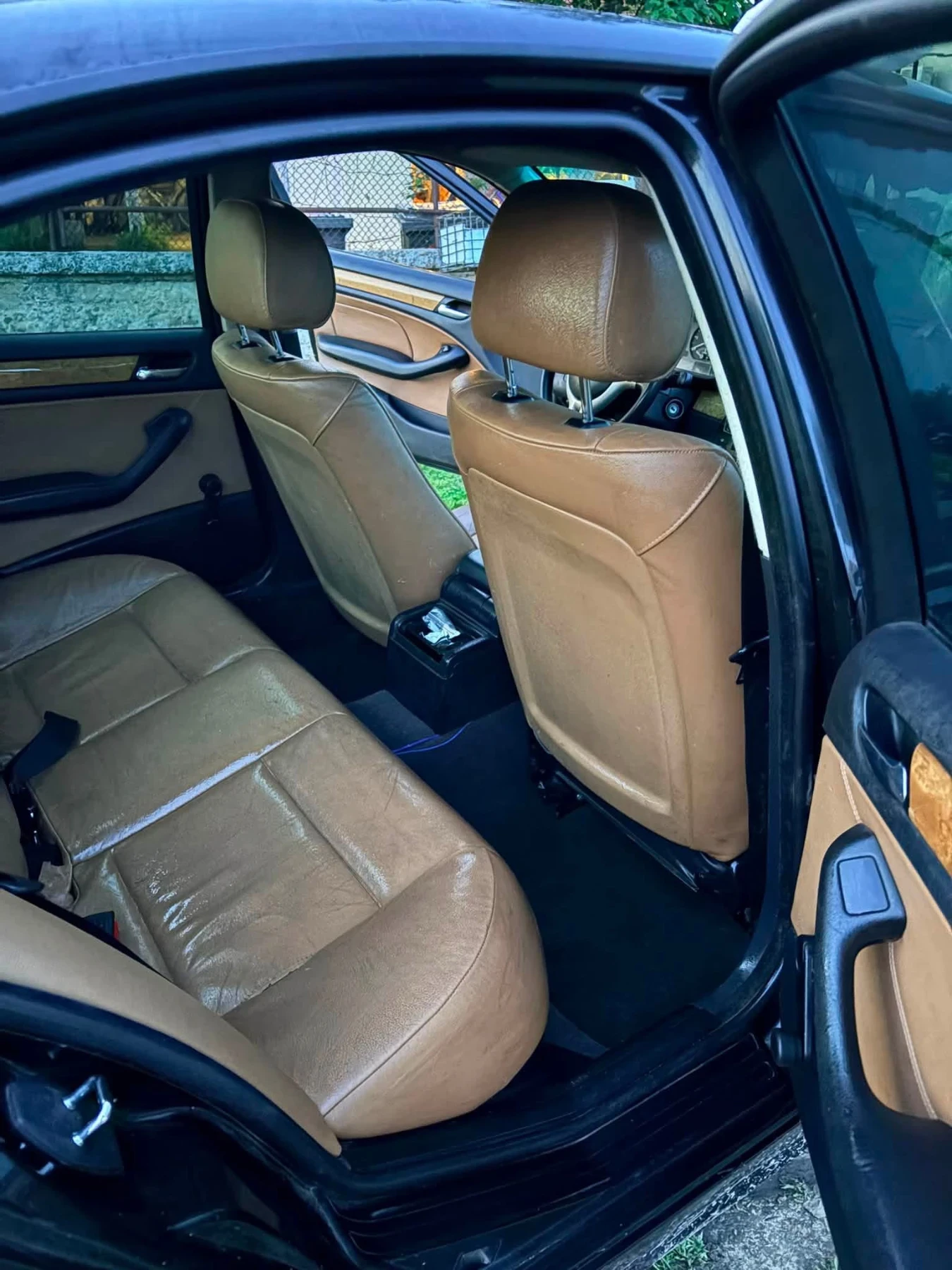 BMW 320, снимка 6 - Автомобили и джипове - 55603277