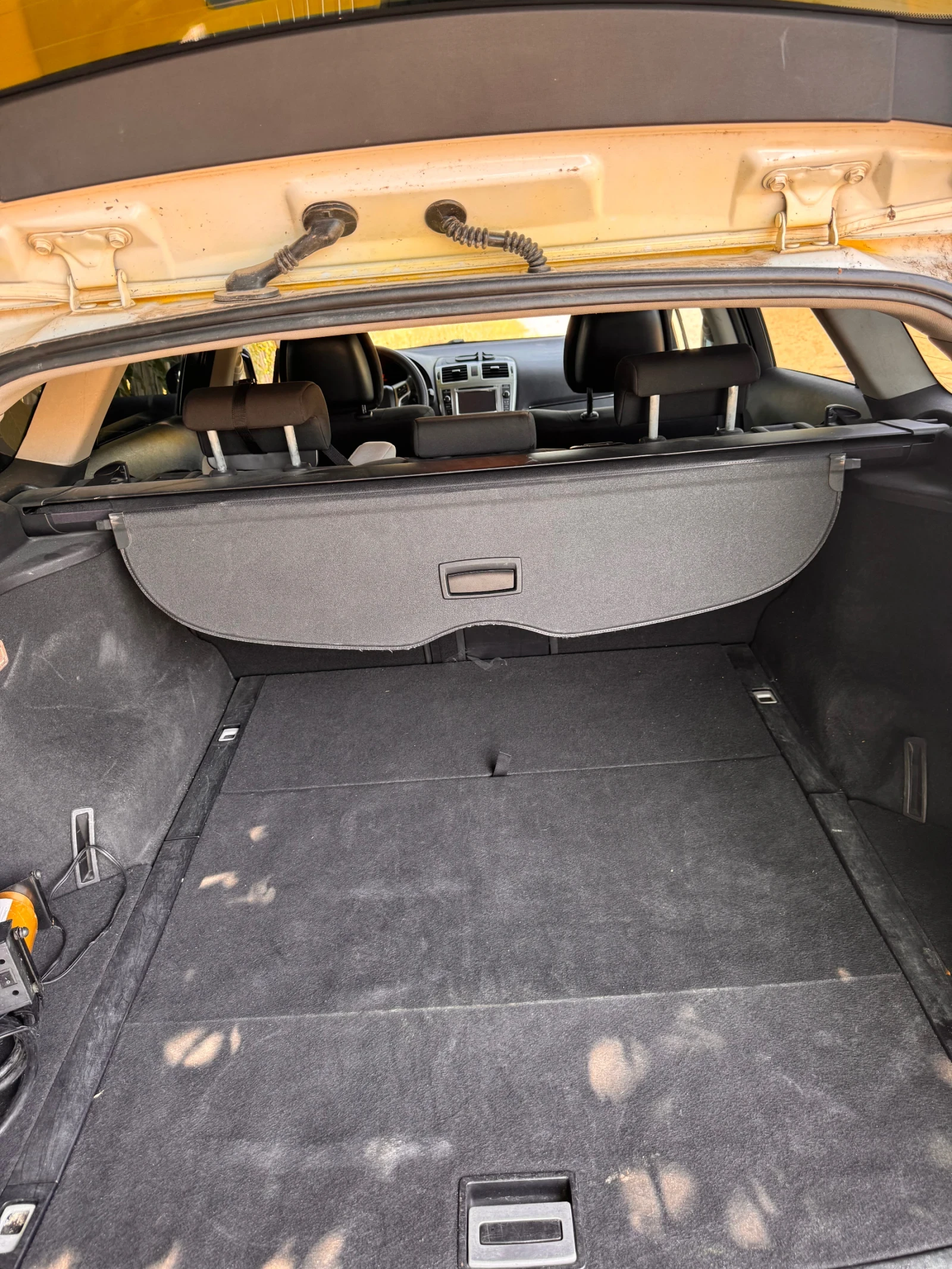 Toyota Avensis, снимка 8 - Автомобили и джипове - 55616184