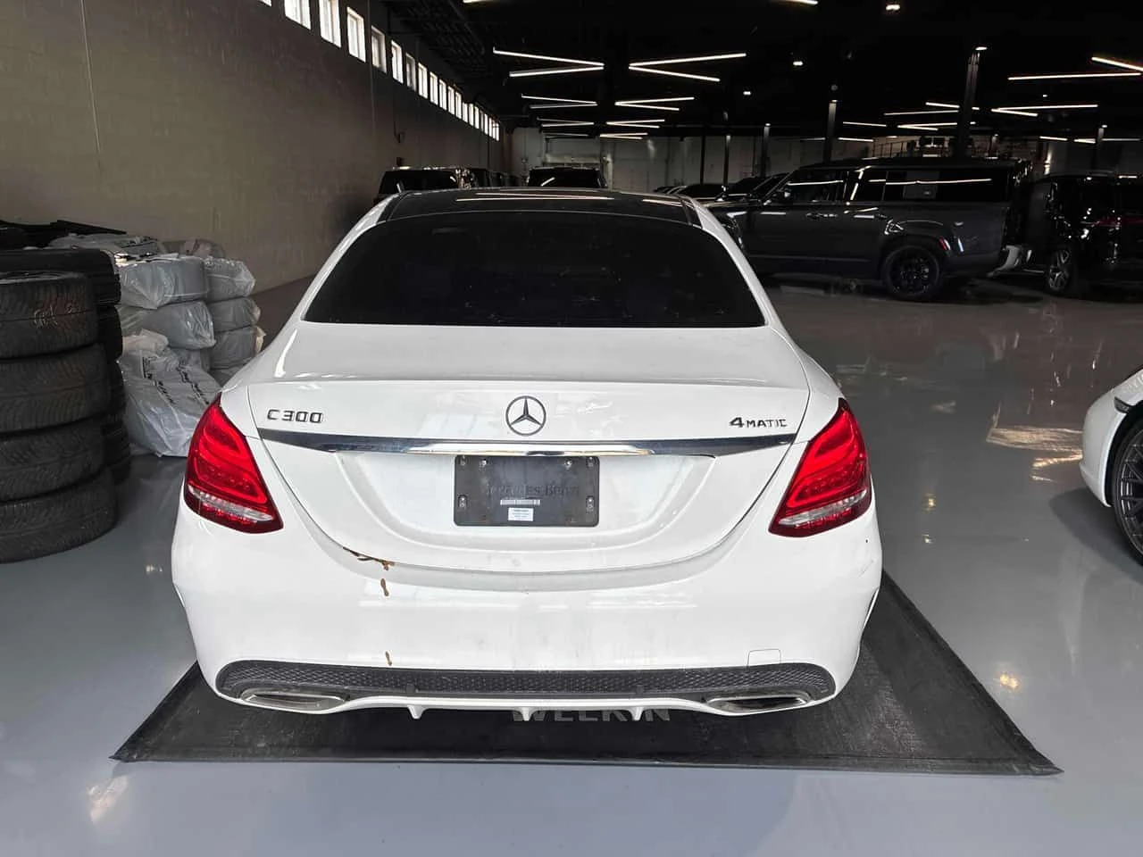Mercedes-Benz C 300 * CARFAX * ОПЦИЯ ЗА ФИНАНСИРАНЕ, снимка 4 - Автомобили и джипове - 55657820