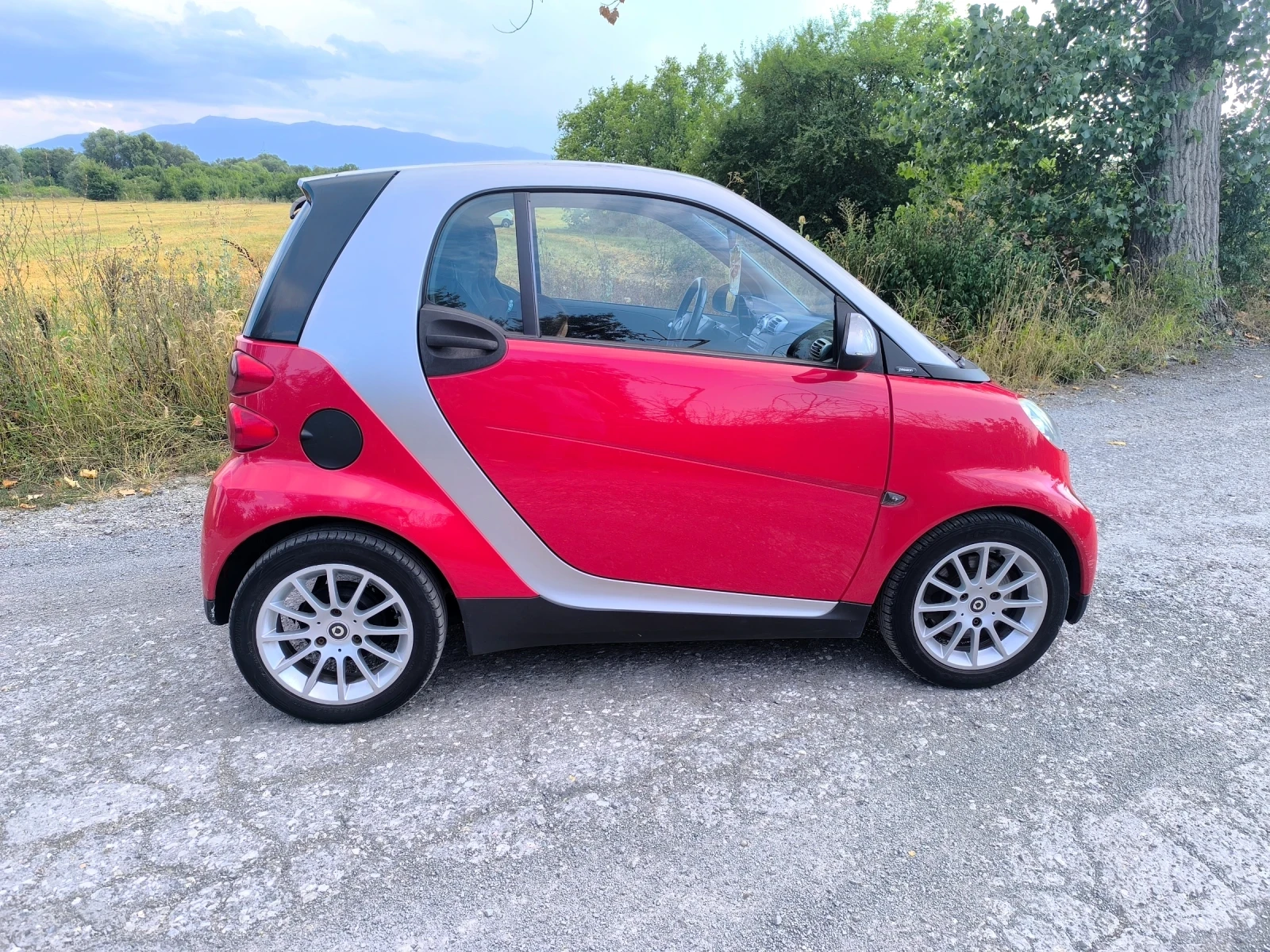 Smart Fortwo Smart Fortwo Mhd 1, 0i 71ps най-здравия двигател, снимка 4 - Автомобили и джипове - 55796512