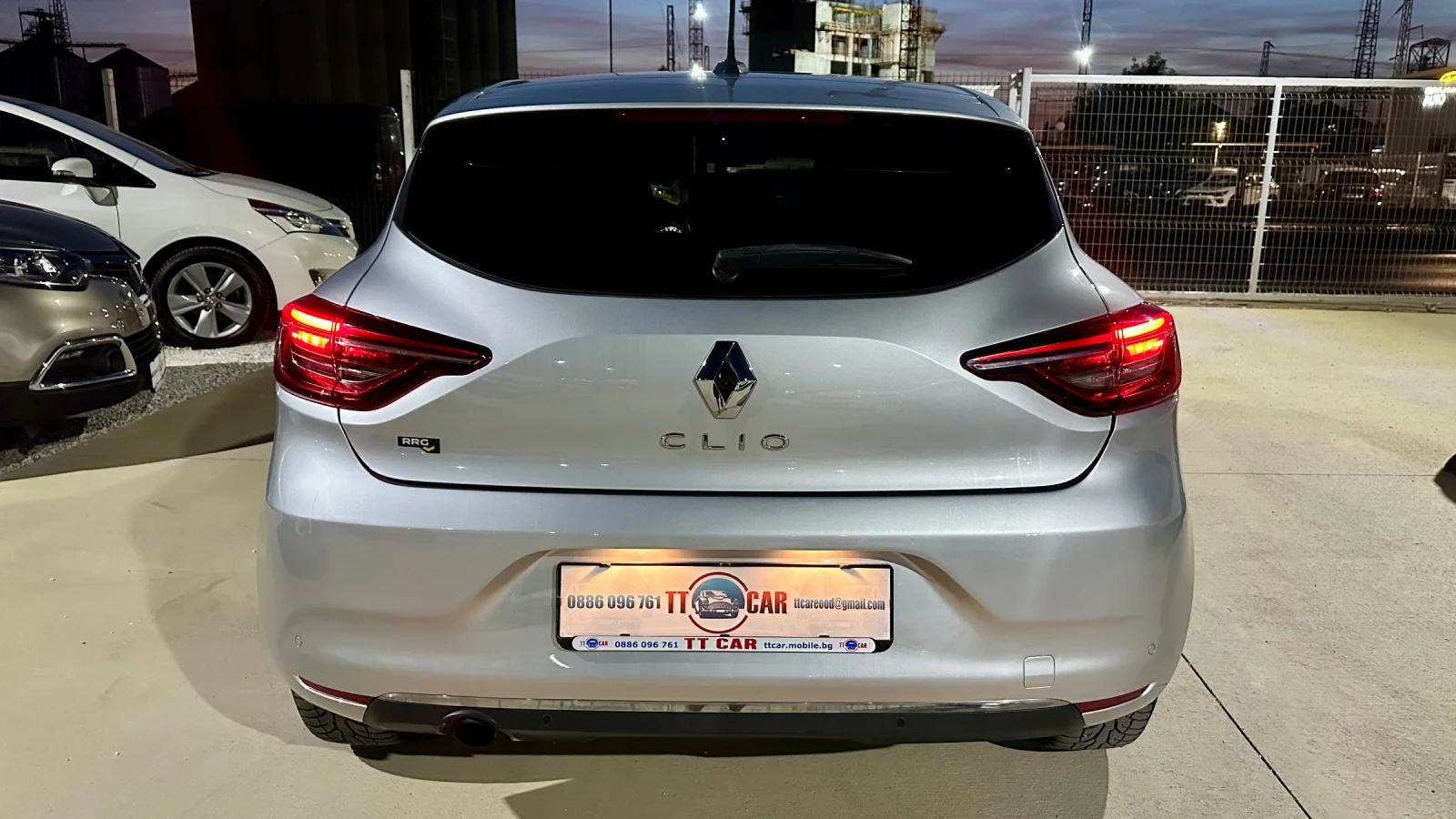 Renault Clio 1.5cdi Нави! Камера! EURO 6b Перфектна!, снимка 8 - Автомобили и джипове - 56331867