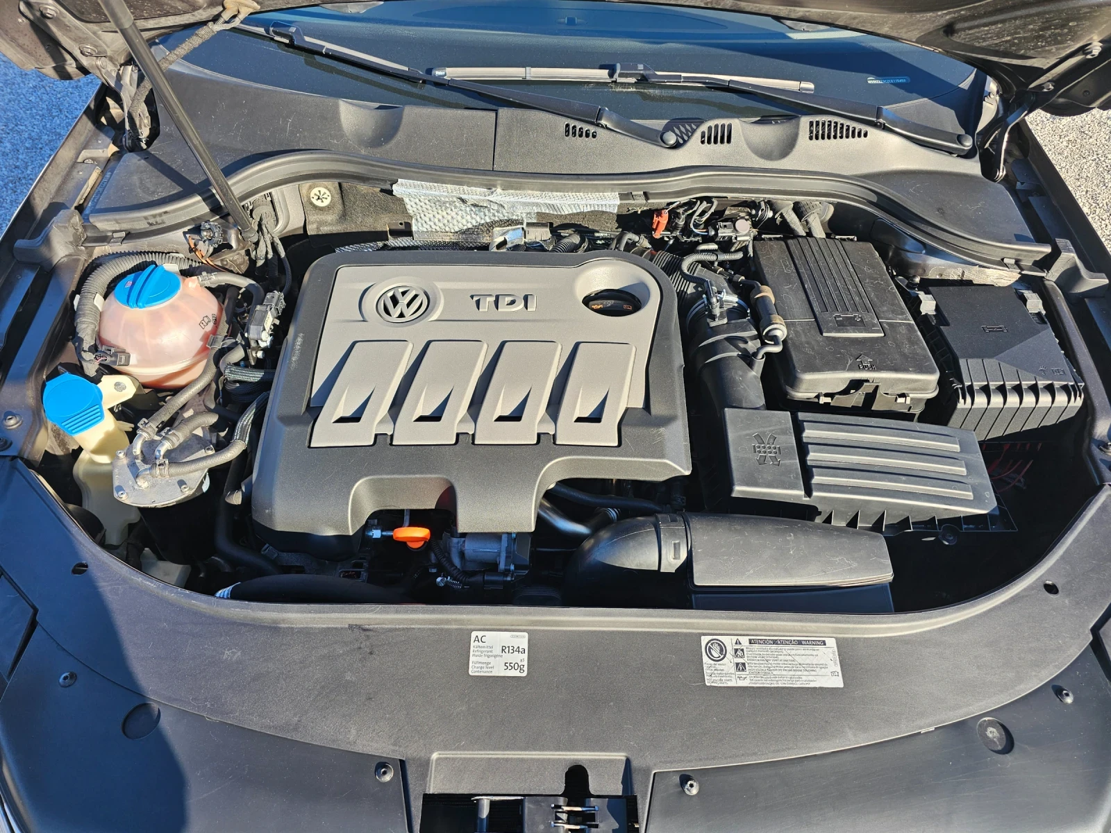 VW Passat 2.0tdi 4mtion, снимка 14 - Автомобили и джипове - 56343325