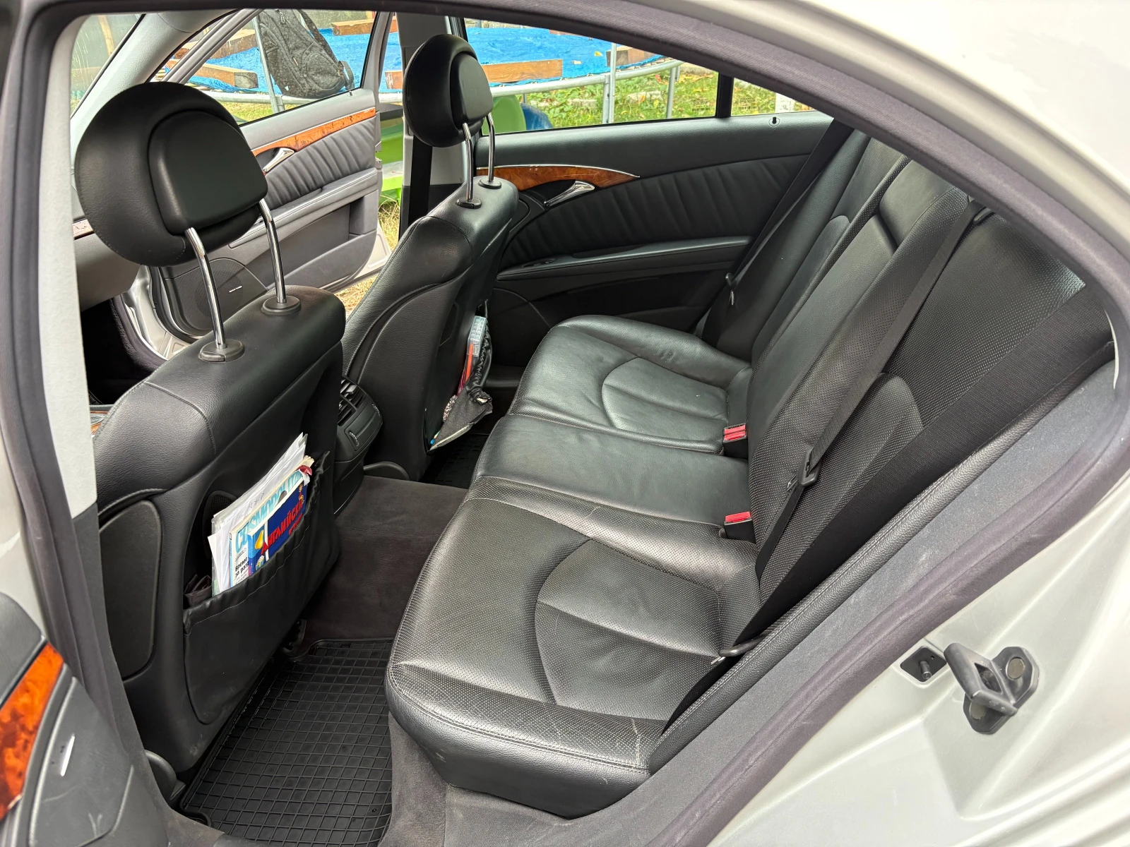 Mercedes-Benz E 320, снимка 13 - Автомобили и джипове - 56750765