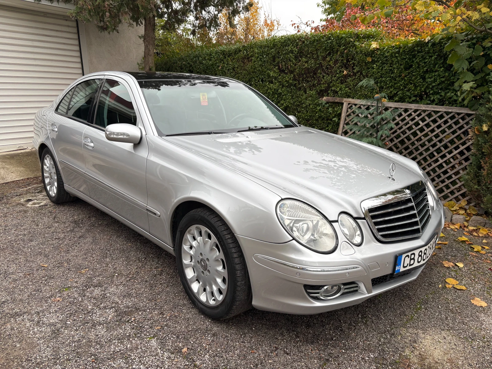 Mercedes-Benz E 320
