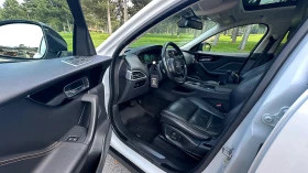 Jaguar F-PACE, снимка 12