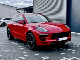     Porsche Macan Approved //