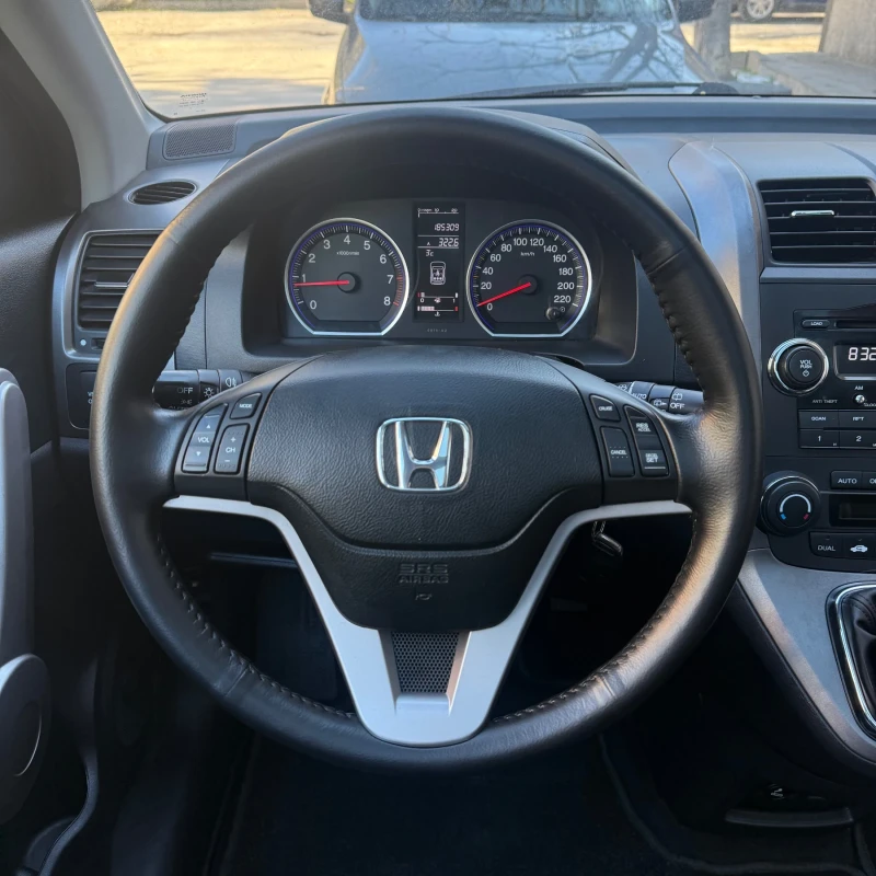 Honda Cr-v 2.0i 4x4 Executive Без Ръжда , снимка 12 - Автомобили и джипове - 49567699