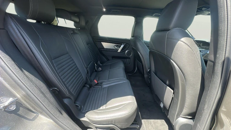 Land Rover Discovery Sport 2.0 TD4, снимка 13 - Автомобили и джипове - 50833801