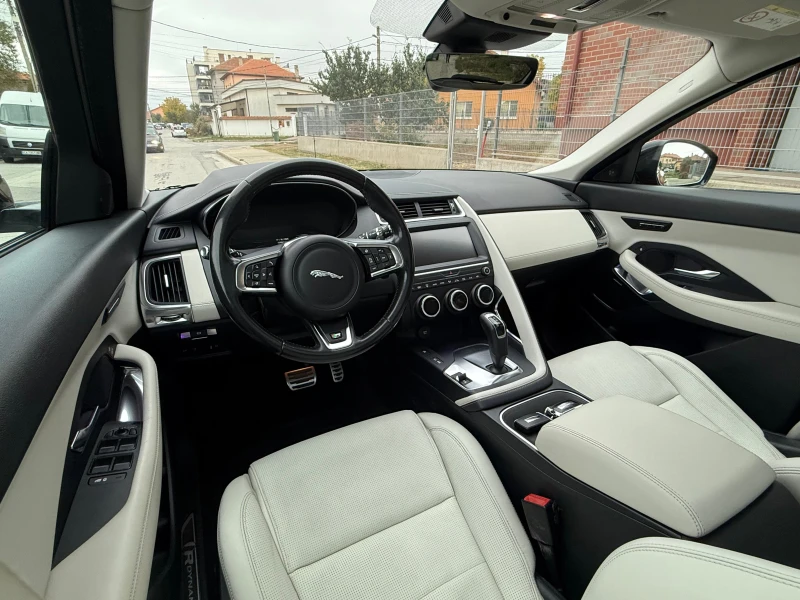 Jaguar E-pace R-DYNAMIC-HSE-4x4-AVTOMAT-180к.с-ШВЕЙЦАРИЯ-TOP-TOP, снимка 9 - Автомобили и джипове - 52085957