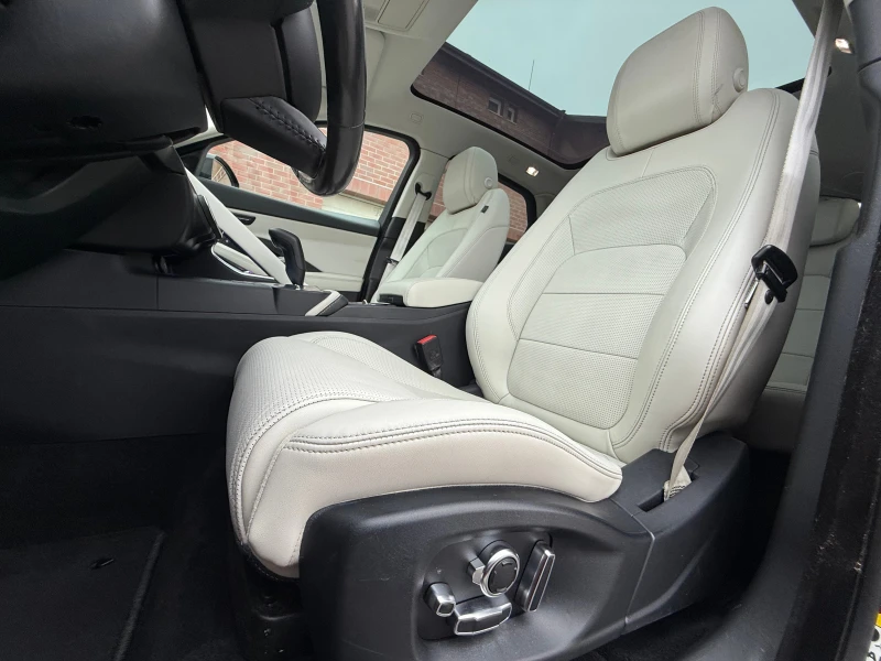 Jaguar E-pace R-DYNAMIC-HSE-4x4-AVTOMAT-180к.с-ШВЕЙЦАРИЯ-TOP-TOP, снимка 13 - Автомобили и джипове - 52085957