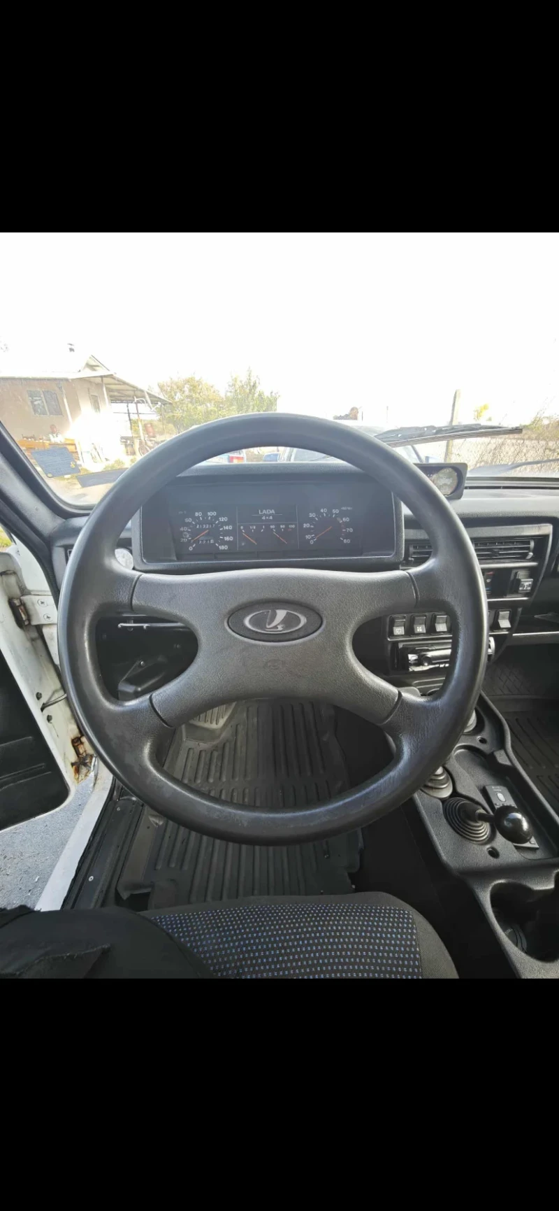 Lada Niva 232900, снимка 15 - Автомобили и джипове - 52692731