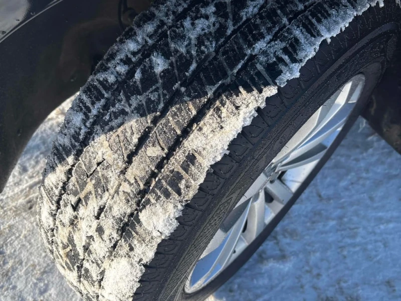 Audi Q5 * 2.0T Progressiv * CARFAX * ЦЕНА ДО БГ, снимка 12 - Автомобили и джипове - 53035158