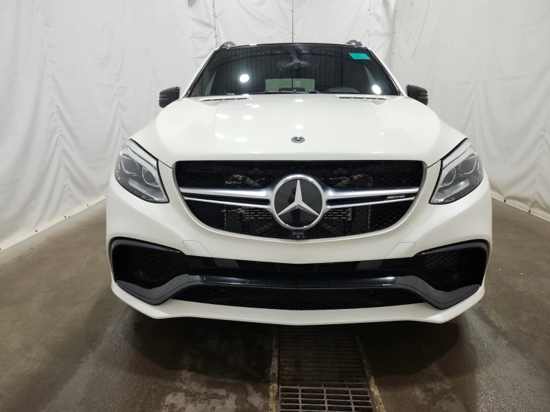 Mercedes-Benz GLE 63 S AMG 6.3 S AMG* * CARFAX * * АВТО КРЕДИТ * * , снимка 2 - Автомобили и джипове - 53272552