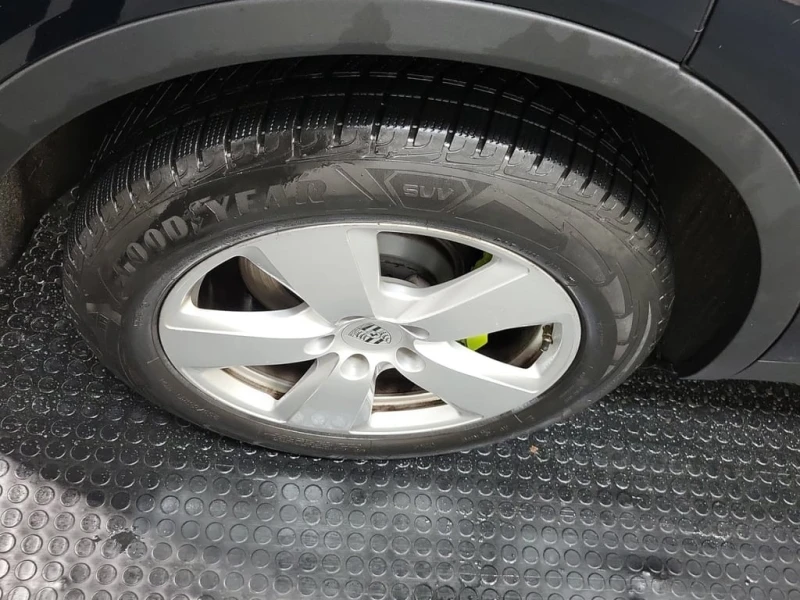 Porsche Cayenne * E Hybrid AWD * CARFAX * PREMIUM PLUS PACKAGE* , снимка 7 - Автомобили и джипове - 53277890