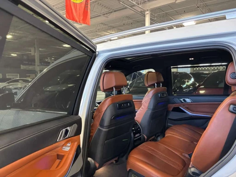 BMW X7 * xDrive40i| INDIVIDUAL| NAV| HEADSUP| 3DCAM| 7PAS, снимка 9 - Автомобили и джипове - 53523731