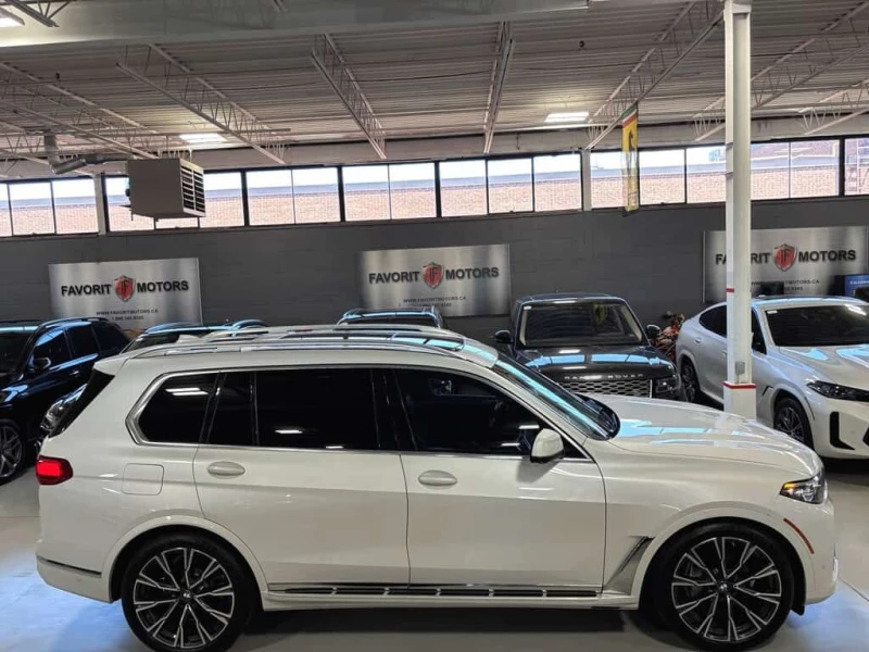 BMW X7 * xDrive40i| INDIVIDUAL| NAV| HEADSUP| 3DCAM| 7PAS, снимка 4 - Автомобили и джипове - 53523731