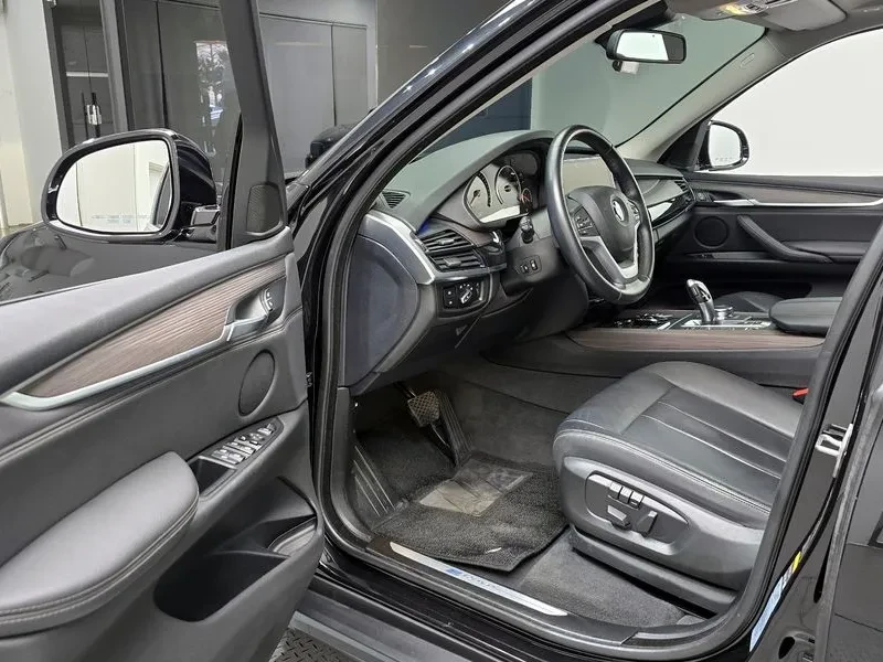 BMW X5  (F15) xDrive 40E Iperformance, снимка 11 - Автомобили и джипове - 55310334