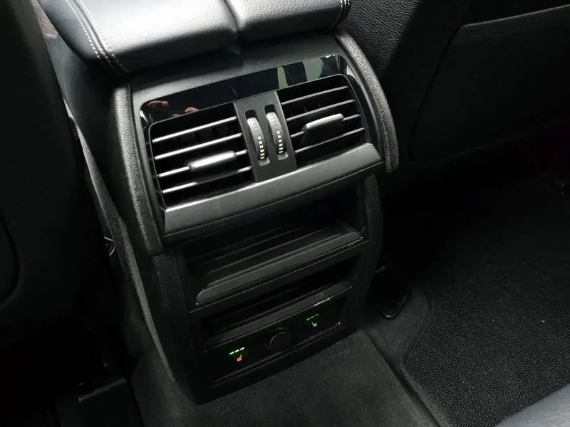 BMW X5  (F15) xDrive 40E Iperformance, снимка 17 - Автомобили и джипове - 55310334