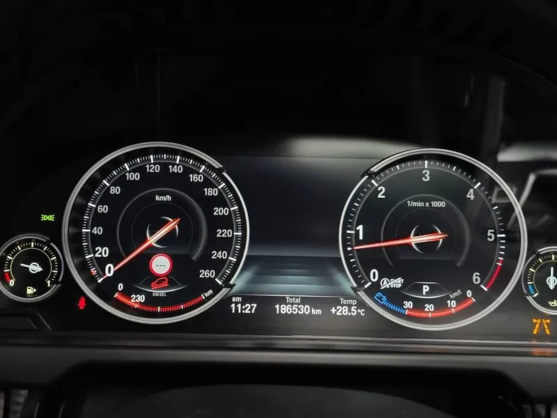 BMW X5 xDrive 30D, снимка 8 - Автомобили и джипове - 56163126