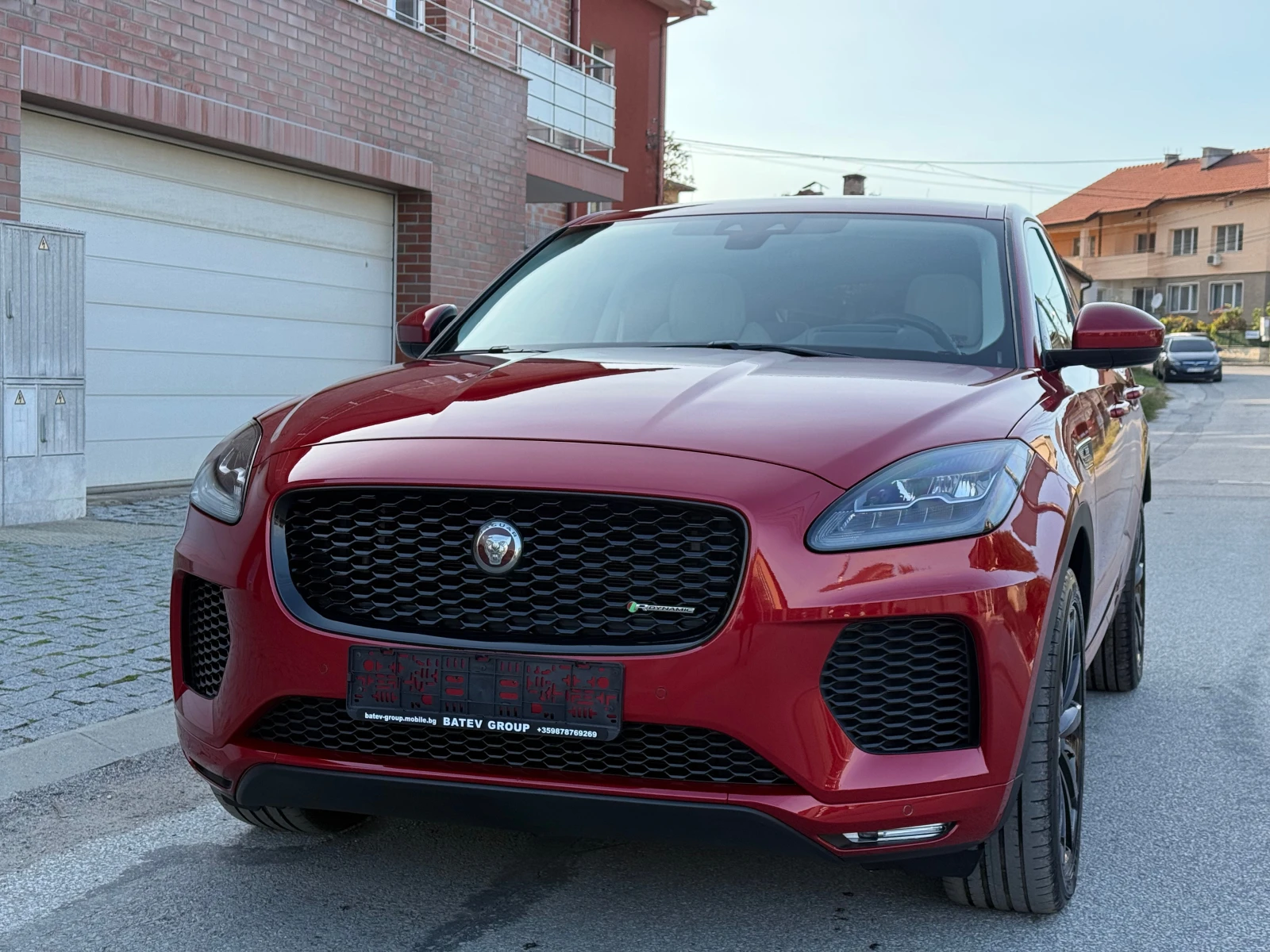 Jaguar E-pace R-DYNAMIC-HSE-4x4-AVTOMAT-180к.с-ШВЕЙЦАРИЯ-TOP-TOP, снимка 1
