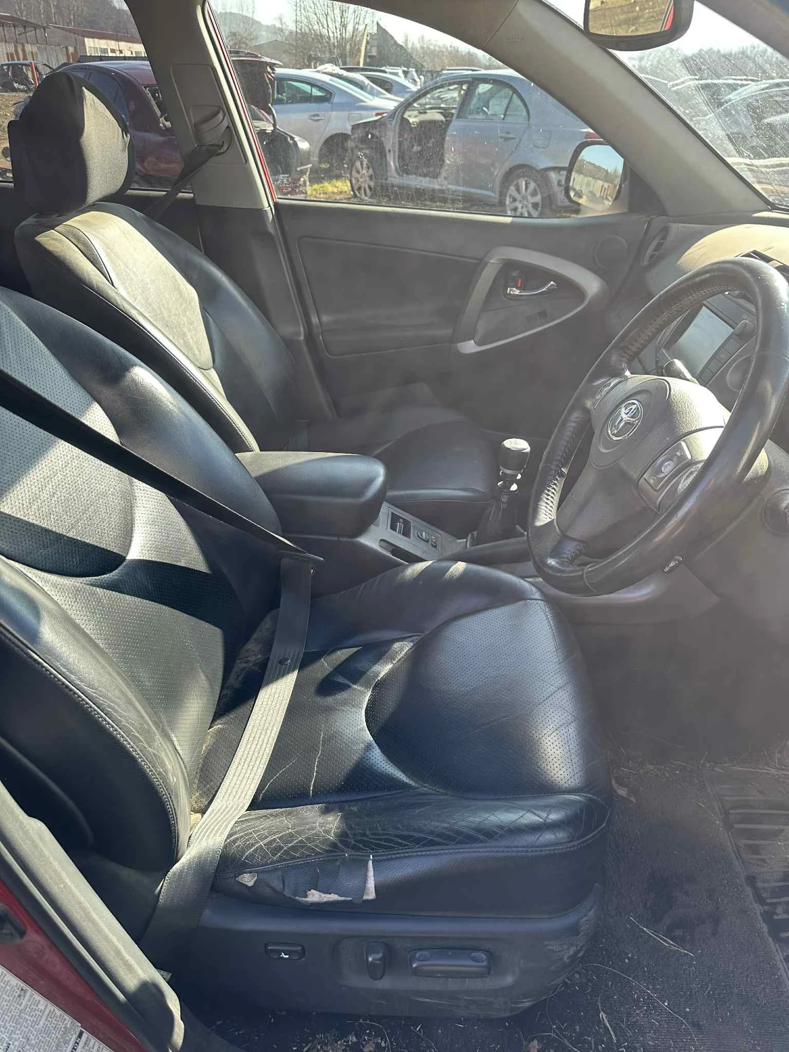 Toyota Rav4 2.2 D-CAT 177�.� �� ����� | Mobile.bg � ����������� 14