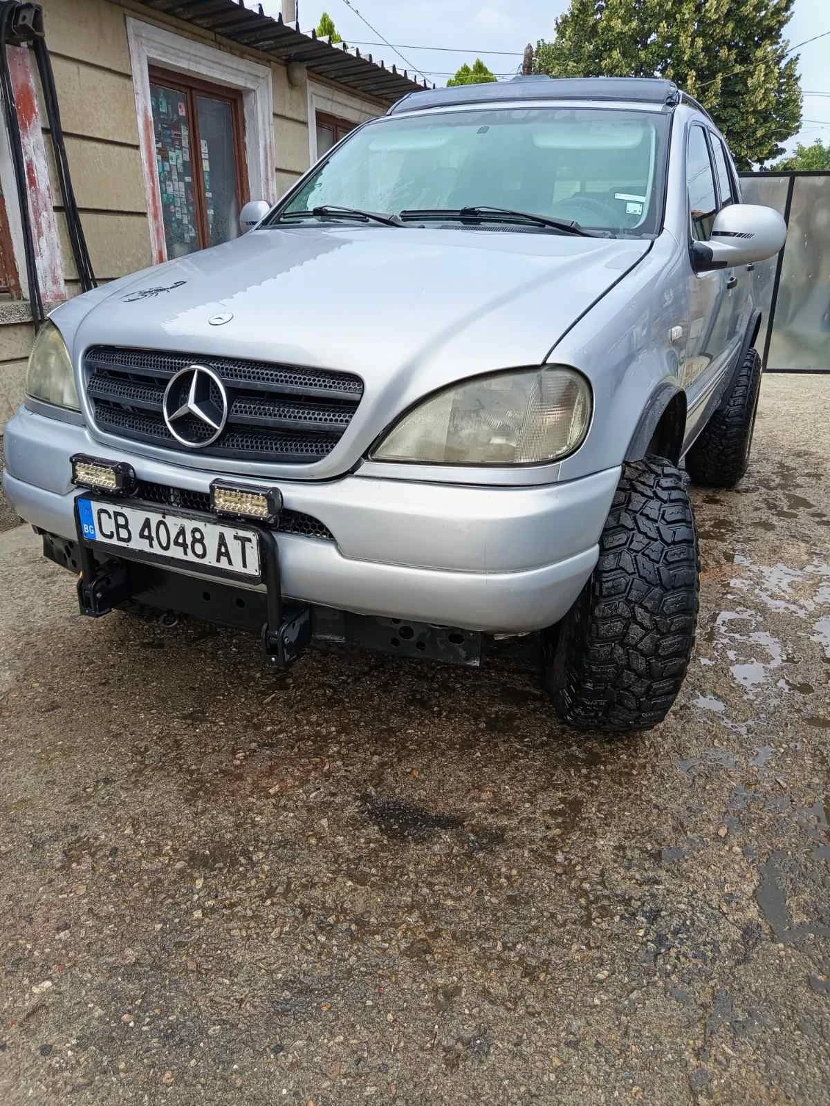 Mercedes-Benz ML 320  - изображение 6