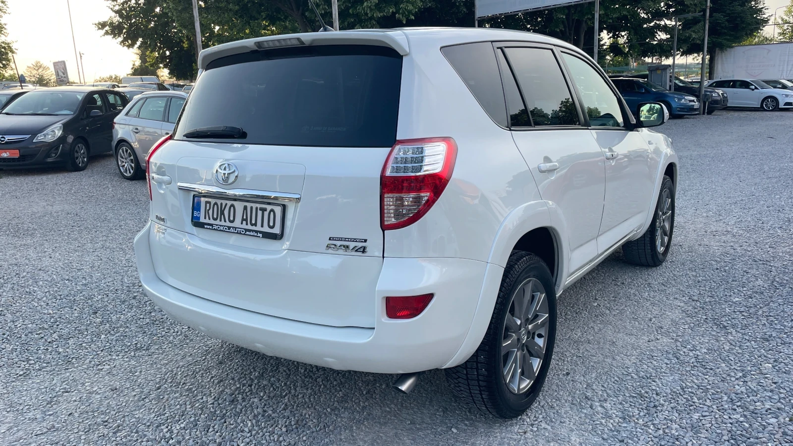 Toyota Rav4 2.2D/138915км./NAVI/F1/КОЖА/ПОДГРЕВ/БЯЛА ПЕРЛА/ - изображение 4