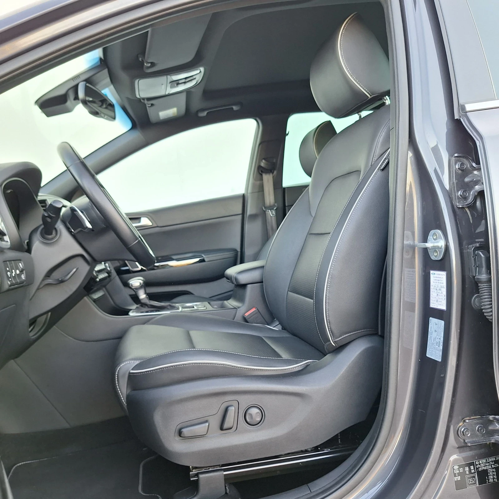 Kia Sportage GT-Line 2.0CRDI 185kc 4x4  СЕРВИЗНА ИСТОРИЯ  - изображение 10