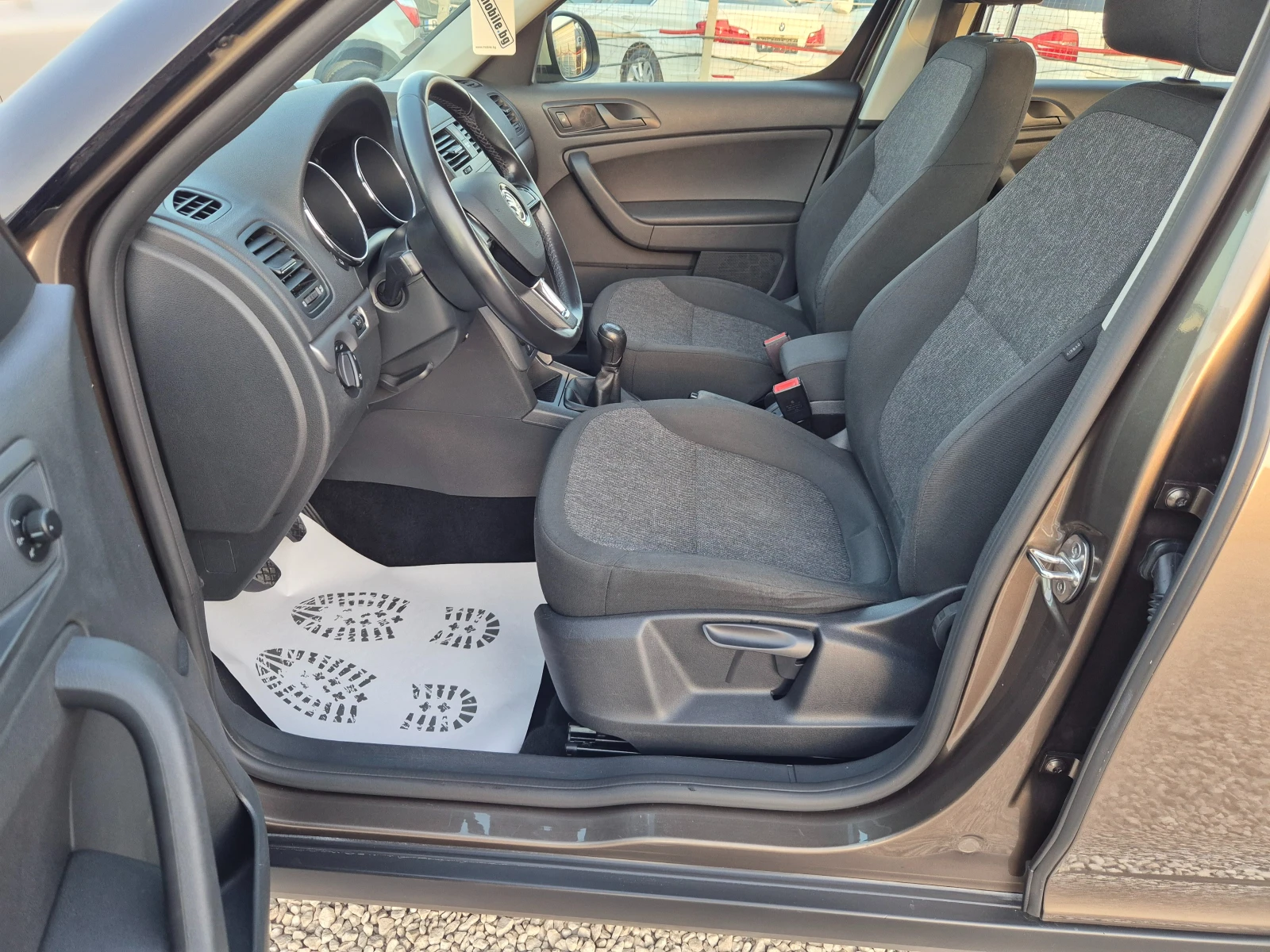 Skoda Yeti 2.0DTI Fecelift - изображение 8
