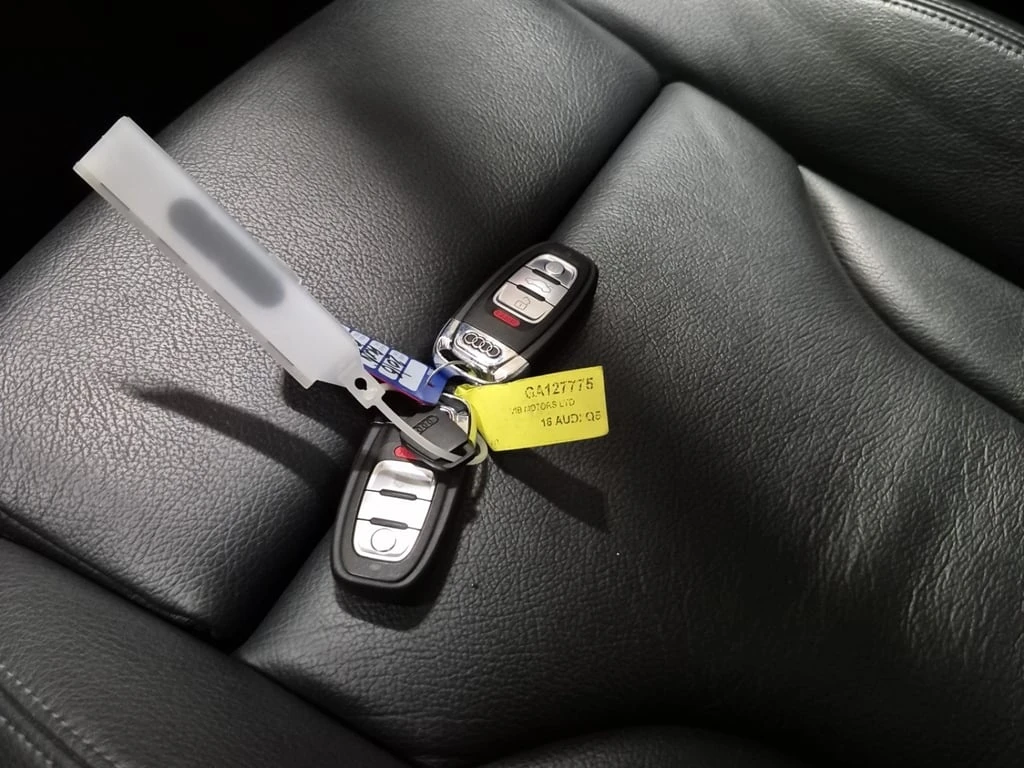 Audi Q5 * 3.0T Technik * CARFAX * БЕЗ ПЪРВОНАЧАЛНА ВНОСКА - изображение 9