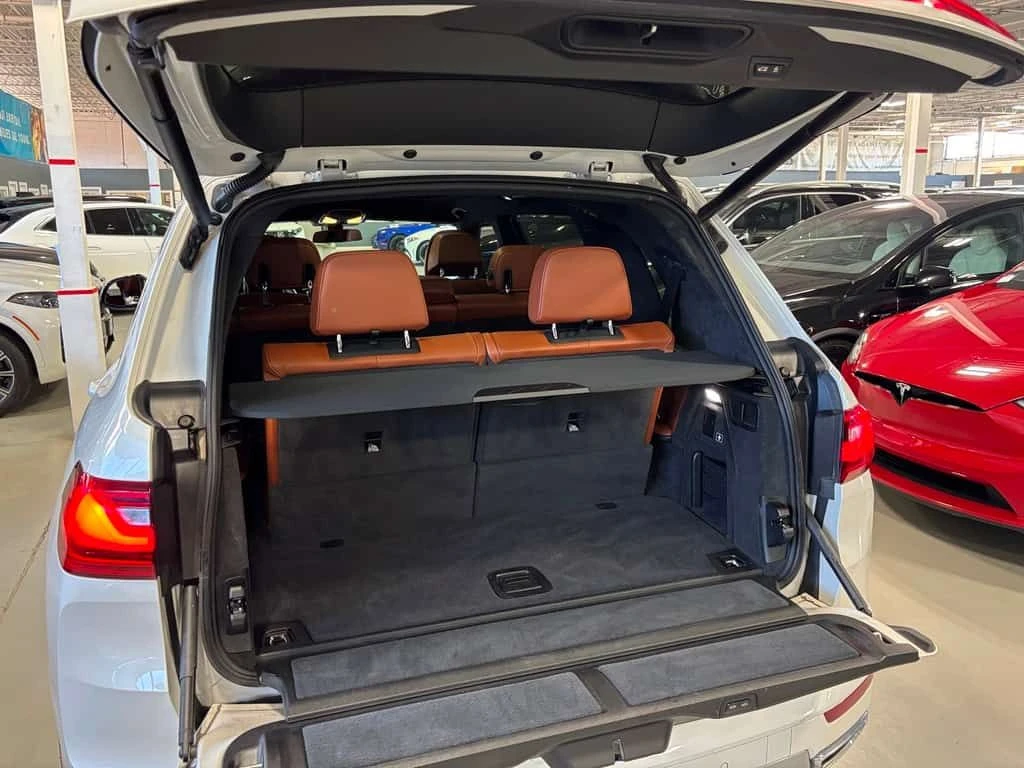 BMW X7 * xDrive40i| INDIVIDUAL| NAV| HEADSUP| 3DCAM| 7PAS | Mobile.bg � ����������� 14