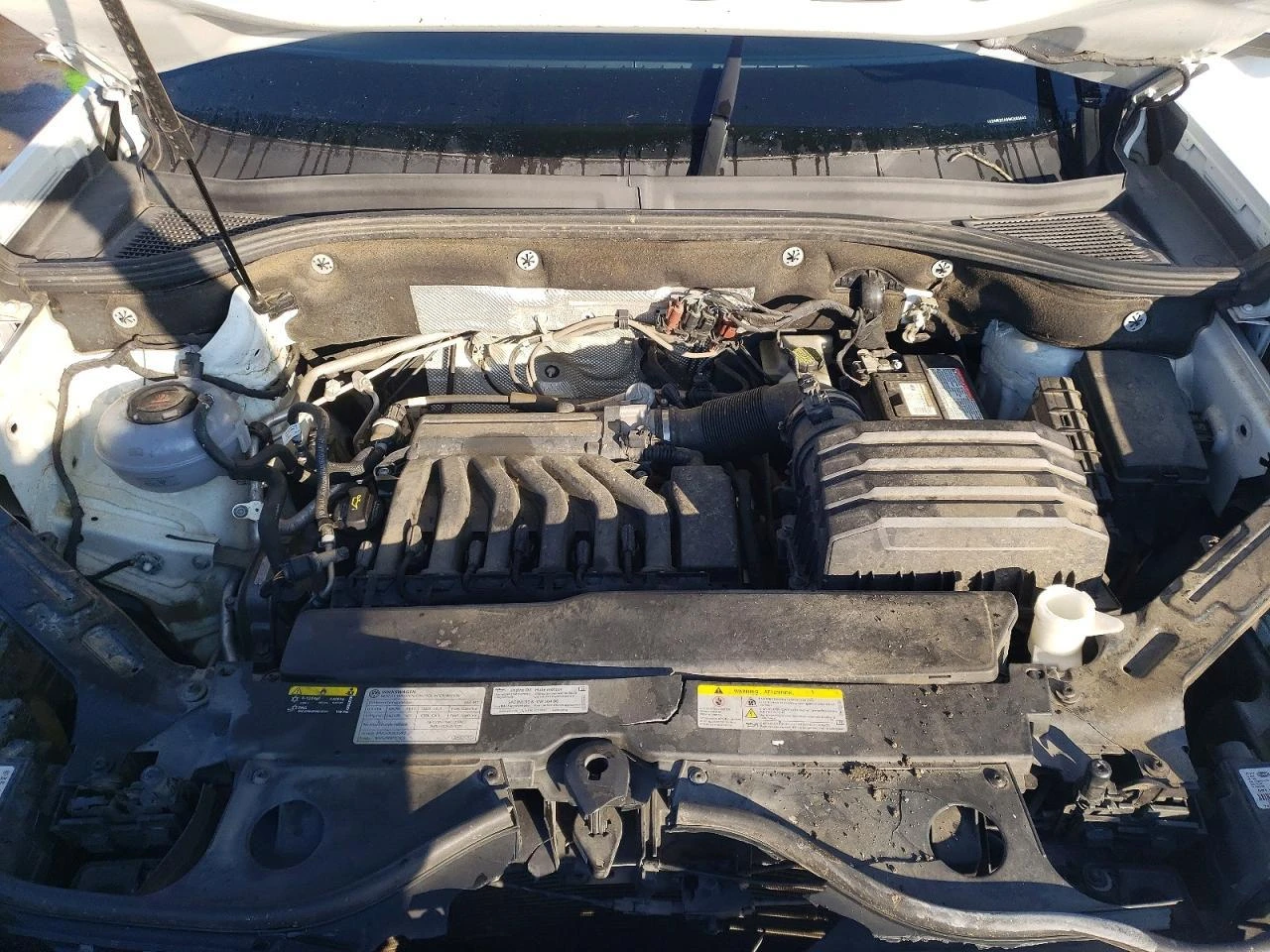 VW Atlas * 3.6* 7МЕСТЕН* КОЖА* ПОДГРЕВ* НАВИ* ПАРКТРОНИК* , снимка 12 - Автомобили и джипове - 53768263