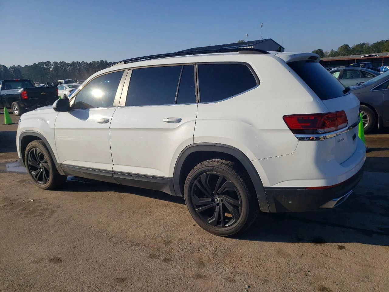 VW Atlas * 3.6* 7МЕСТЕН* КОЖА* ПОДГРЕВ* НАВИ* ПАРКТРОНИК* , снимка 3 - Автомобили и джипове - 53768263