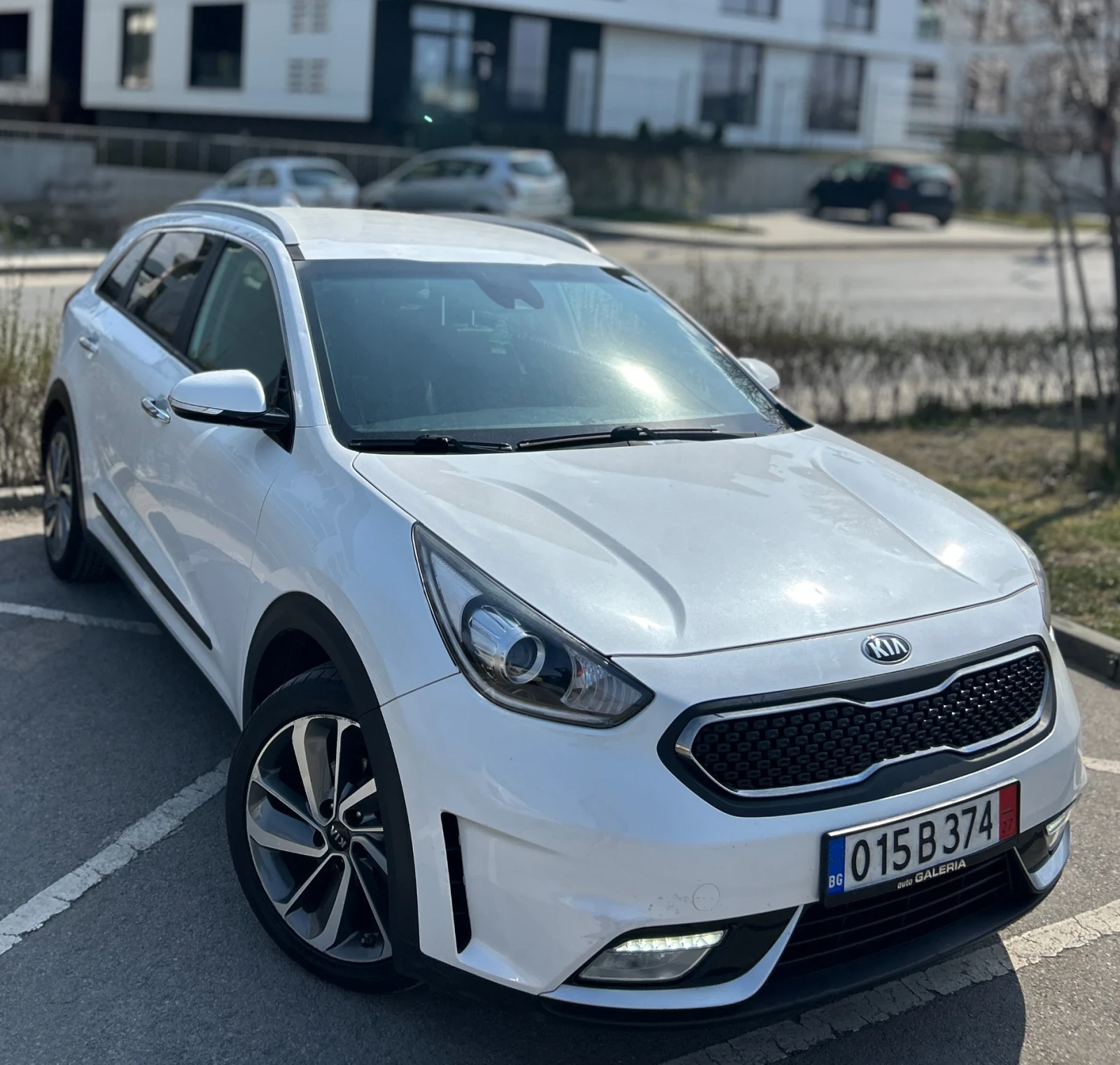Kia Niro, снимка 2 - Автомобили и джипове - 53889402
