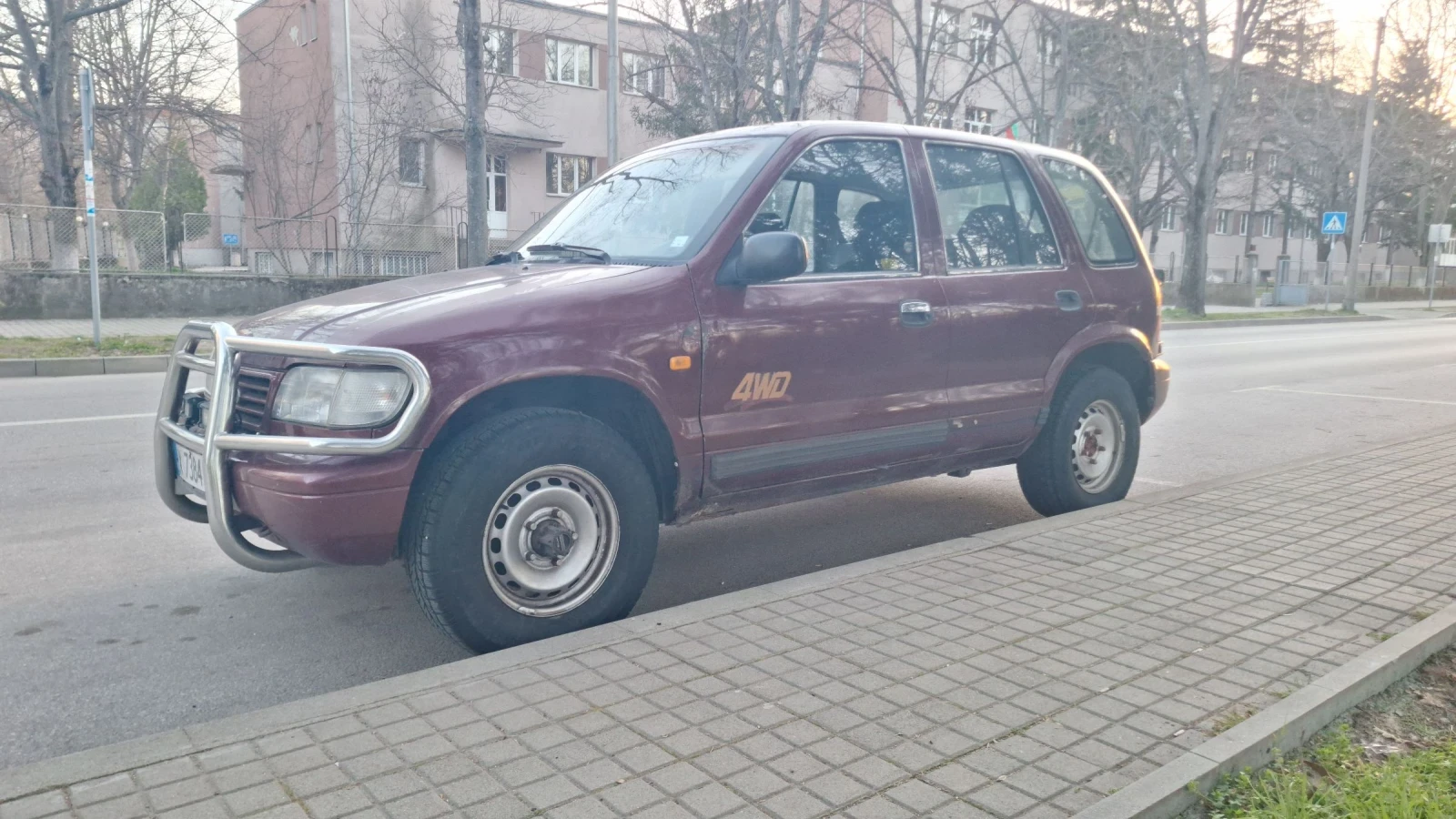 Kia Sportage 2.0 95hp, снимка 2 - Автомобили и джипове - 54560377