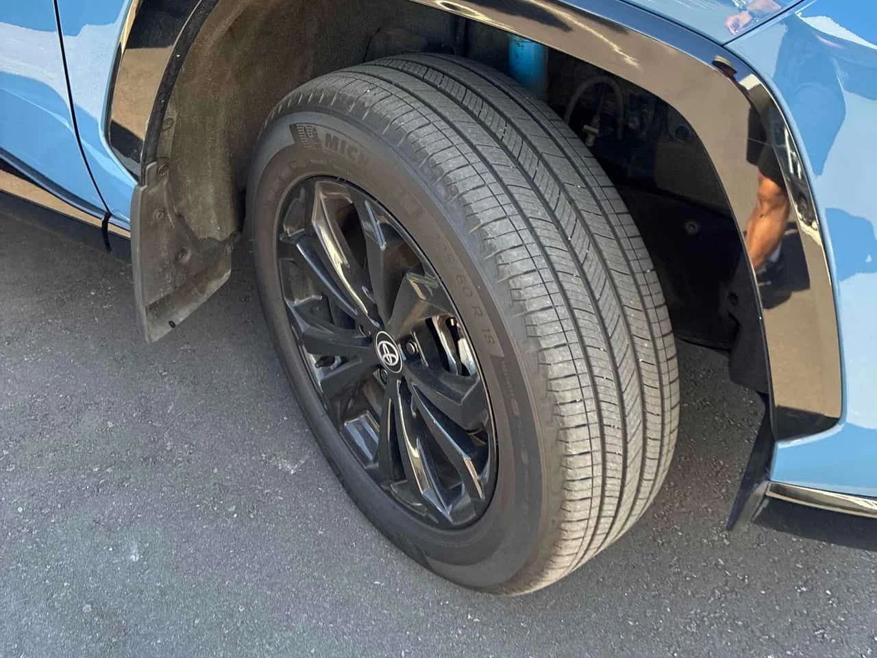 Toyota Rav4 Hybrid XSE  CARFAX, снимка 7 - Автомобили и джипове - 55721594