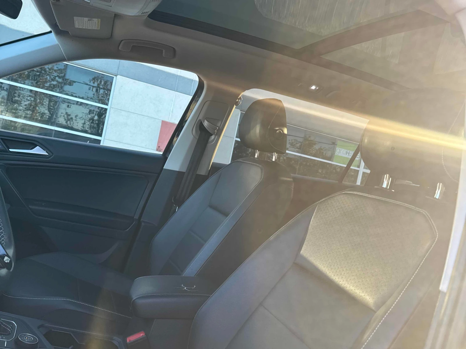 VW Tiguan * 4MOTION * CARFAX * БЕЗ ПЪРВОНАЧАЛНА ВНОСКА, снимка 10 - Автомобили и джипове - 56126018