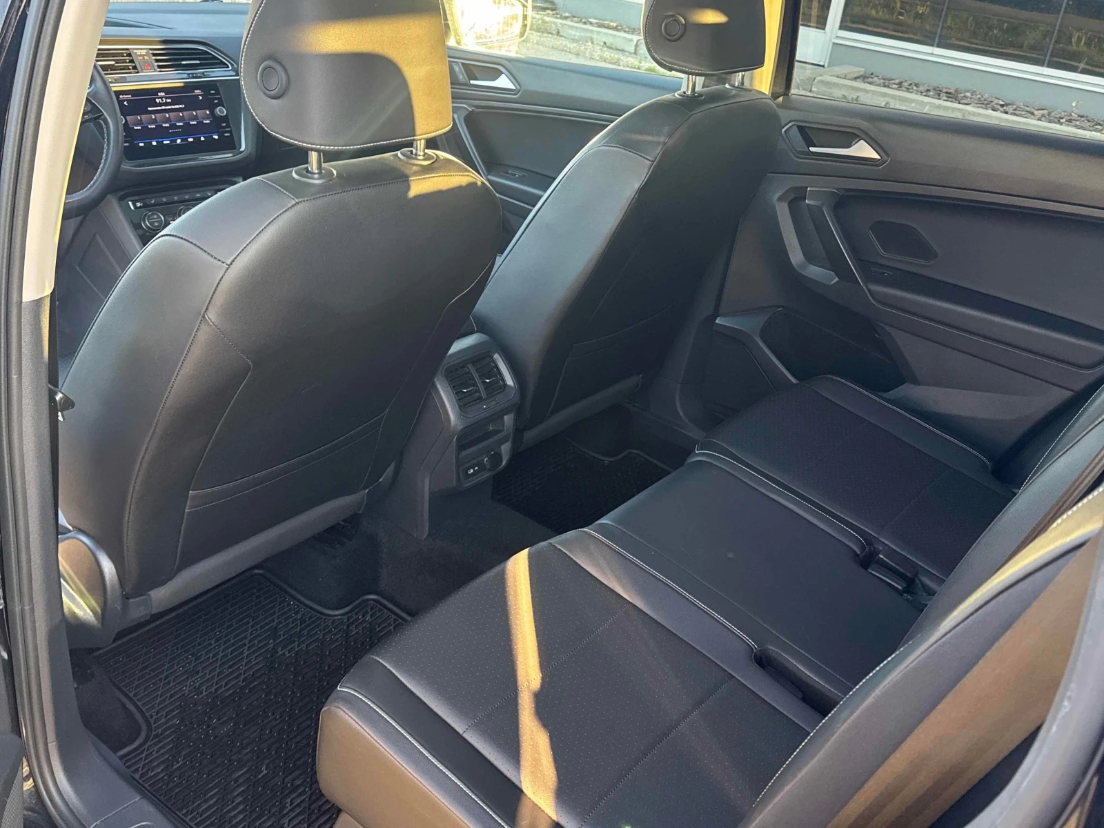 VW Tiguan * 4MOTION * CARFAX * БЕЗ ПЪРВОНАЧАЛНА ВНОСКА, снимка 11 - Автомобили и джипове - 56126018