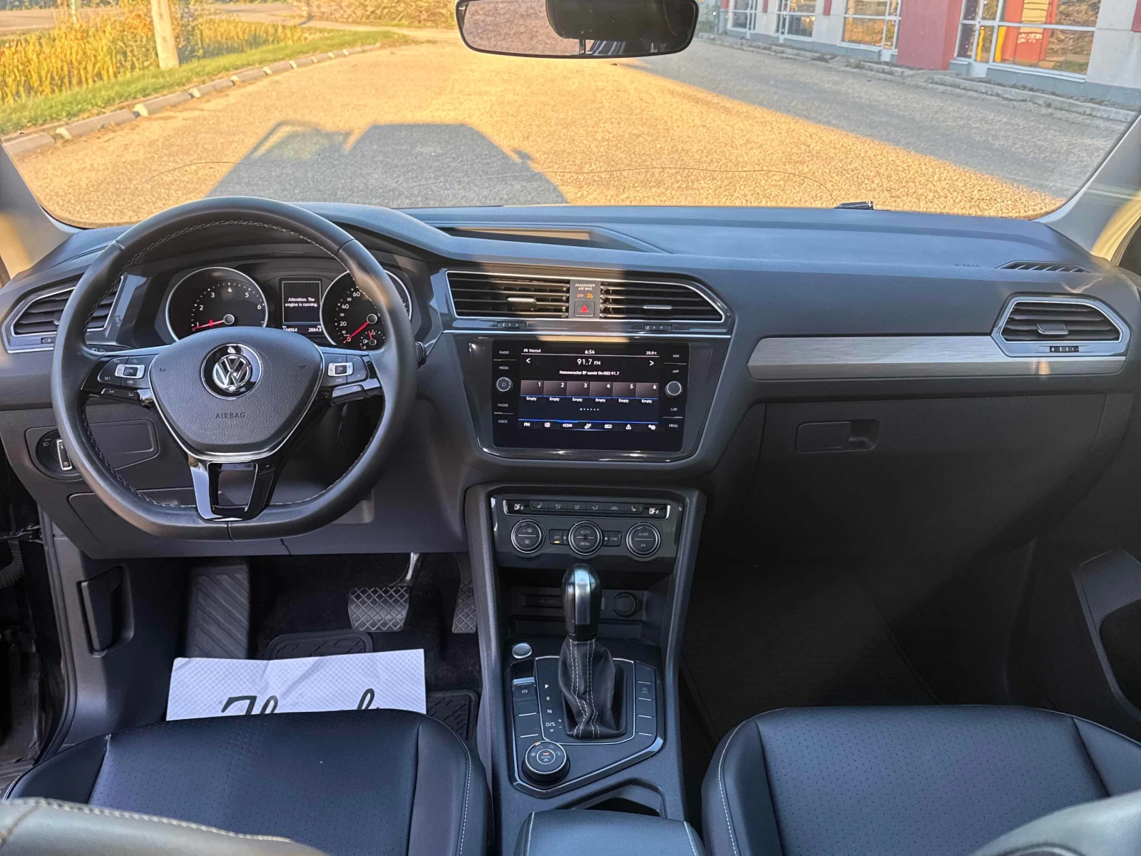 VW Tiguan * 4MOTION * CARFAX * БЕЗ ПЪРВОНАЧАЛНА ВНОСКА, снимка 9 - Автомобили и джипове - 56126018