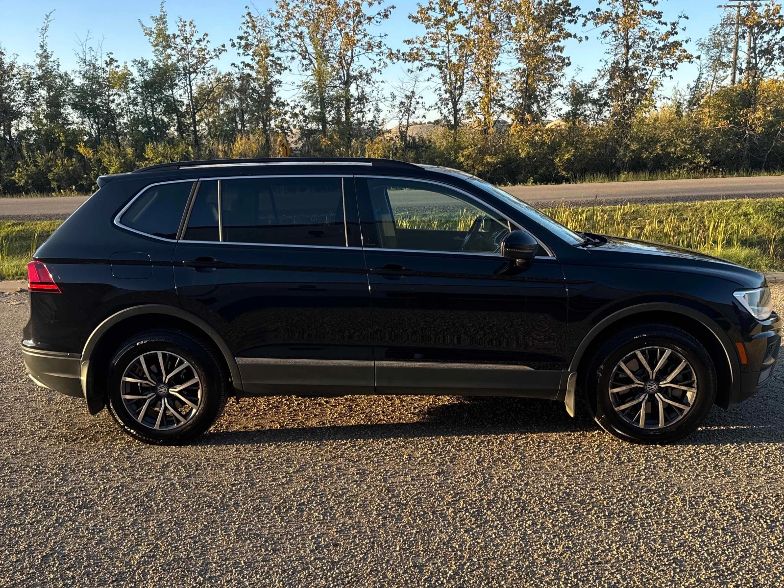 VW Tiguan * 4MOTION * CARFAX * БЕЗ ПЪРВОНАЧАЛНА ВНОСКА, снимка 16 - Автомобили и джипове - 56126018