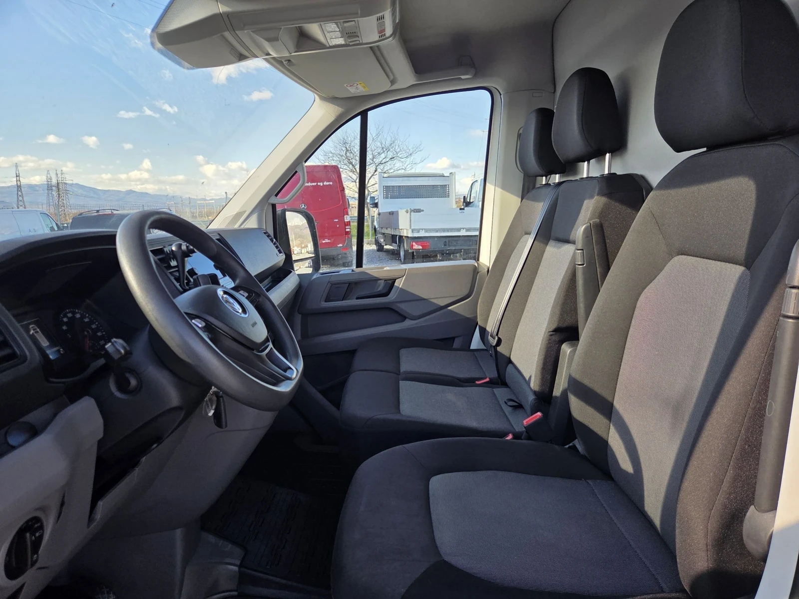 VW Crafter TDI, Автоматик, Навигация, Макси, Климатик, снимка 9 - Бусове и автобуси - 54691827